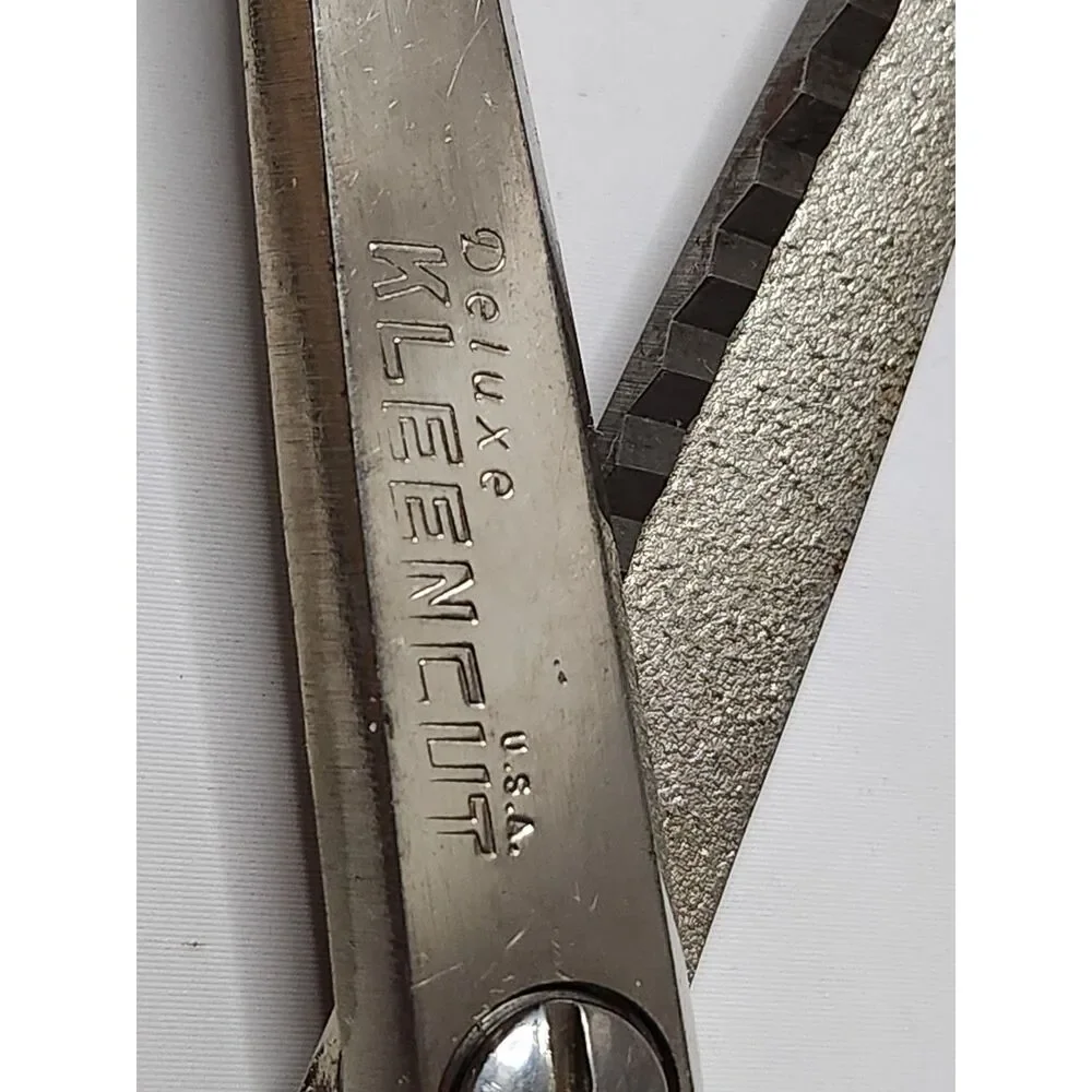 Deluxe Kleencut Serrated Scissors – Vintage USA